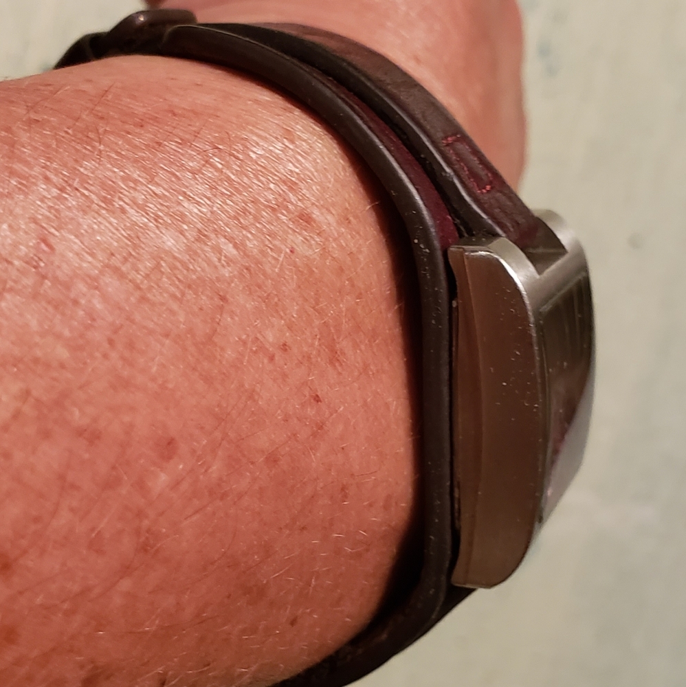 Leather Fossil watch - Picture 6 of 11